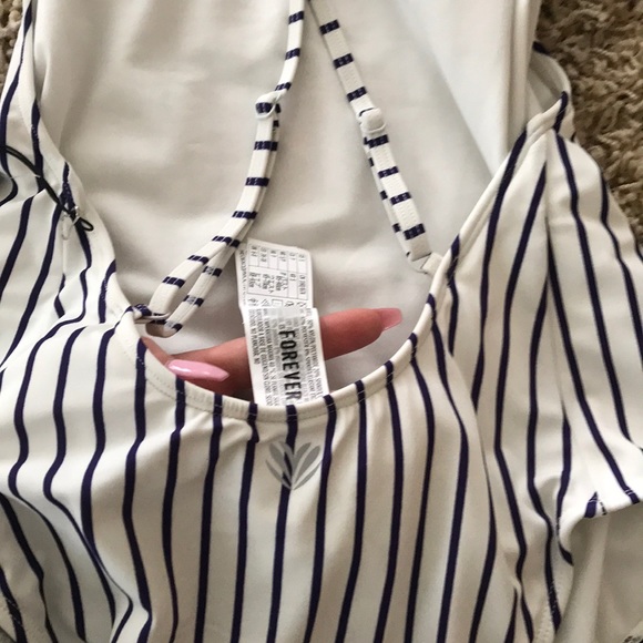 NWT Forever 21 Beach Babe swimsuit - Picture 5 of 5